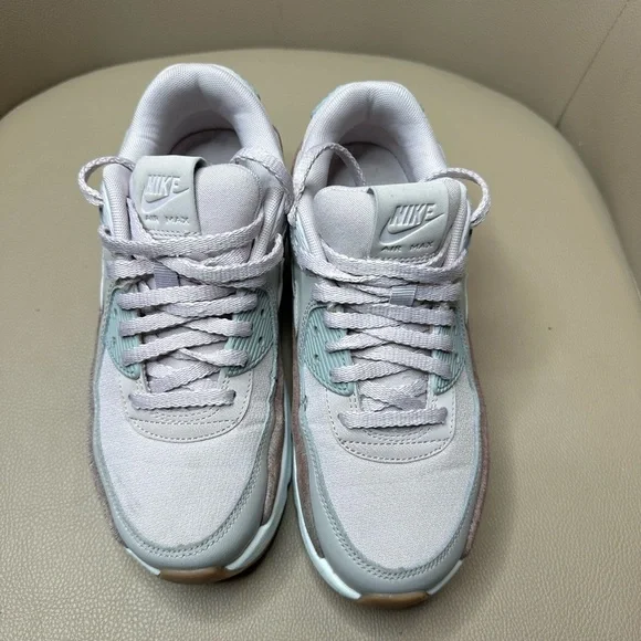 Nike Women's Sneakers - Pink and Gray